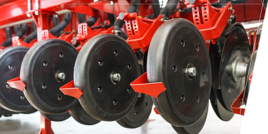 PRESSURE WHEELS AND FINGER SWEATS