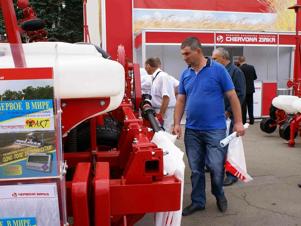 «Червона зирка» на «АГРО 2013»: представляя инновации — 1