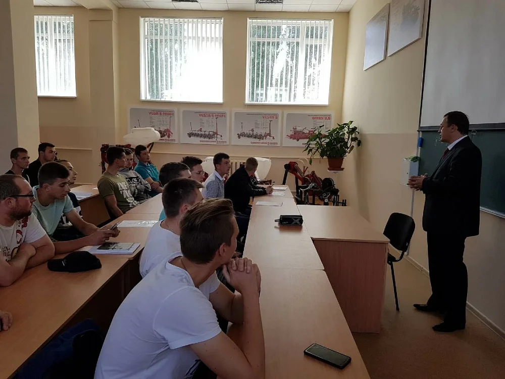 Лабораторія сільгоспмашин Ельворті в НУБіП поповниться 3-ма новими зразками. — 2