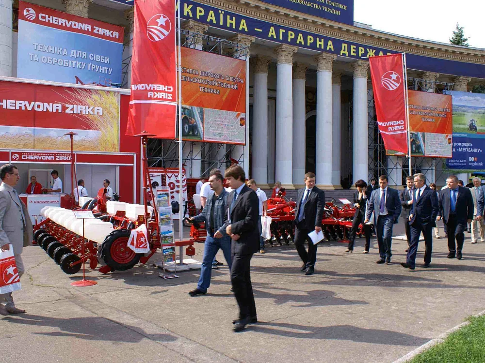 «Червона зирка» на «АГРО 2013»: представляя инновации — 8