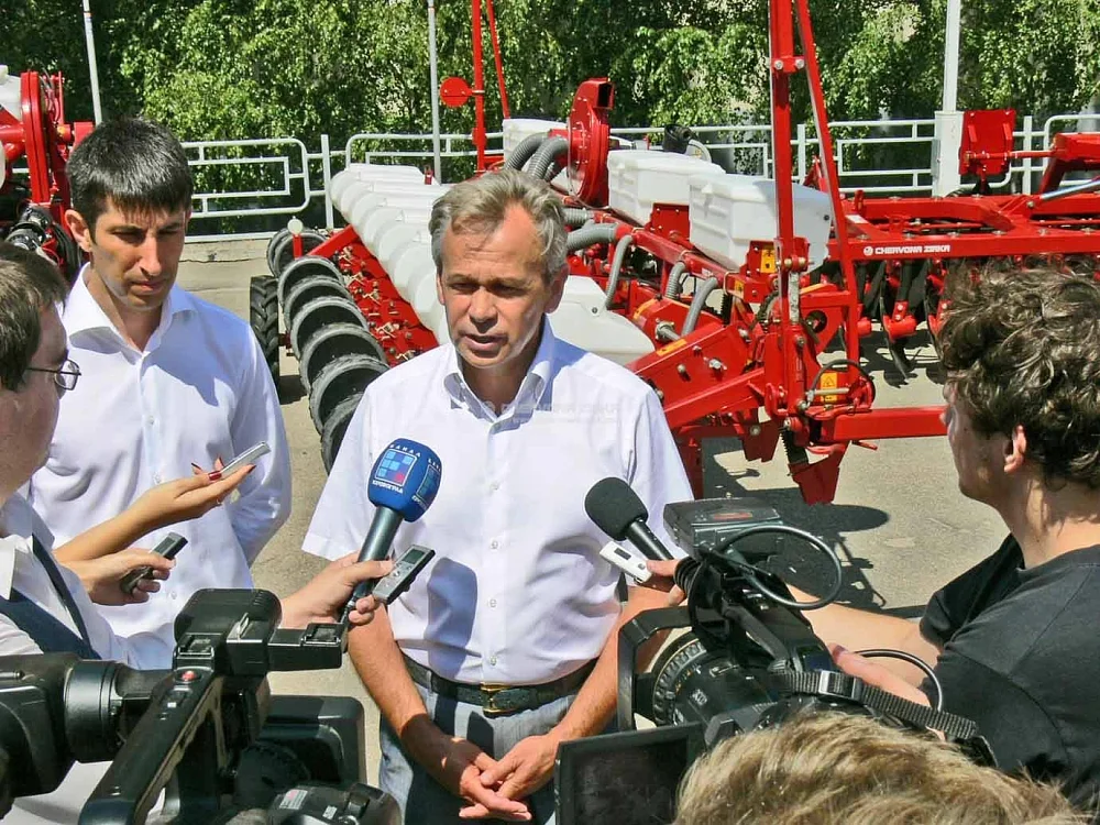 Министр аграрной политики и продовольствия Украины посетил «Червону зирку» — 8