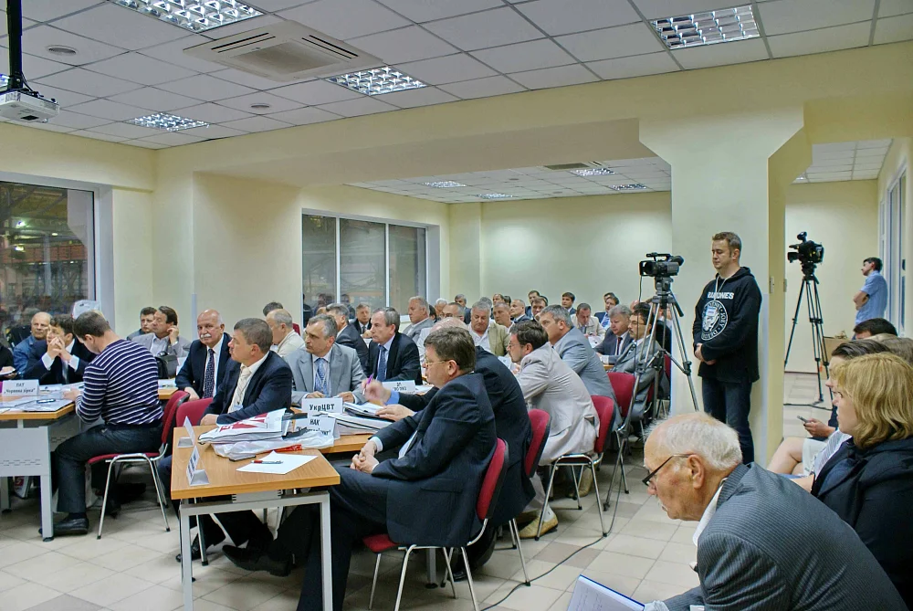 На базі «Червона зірка» пройшла міністерська нарада з питань сільгоспмашинобудування — 10