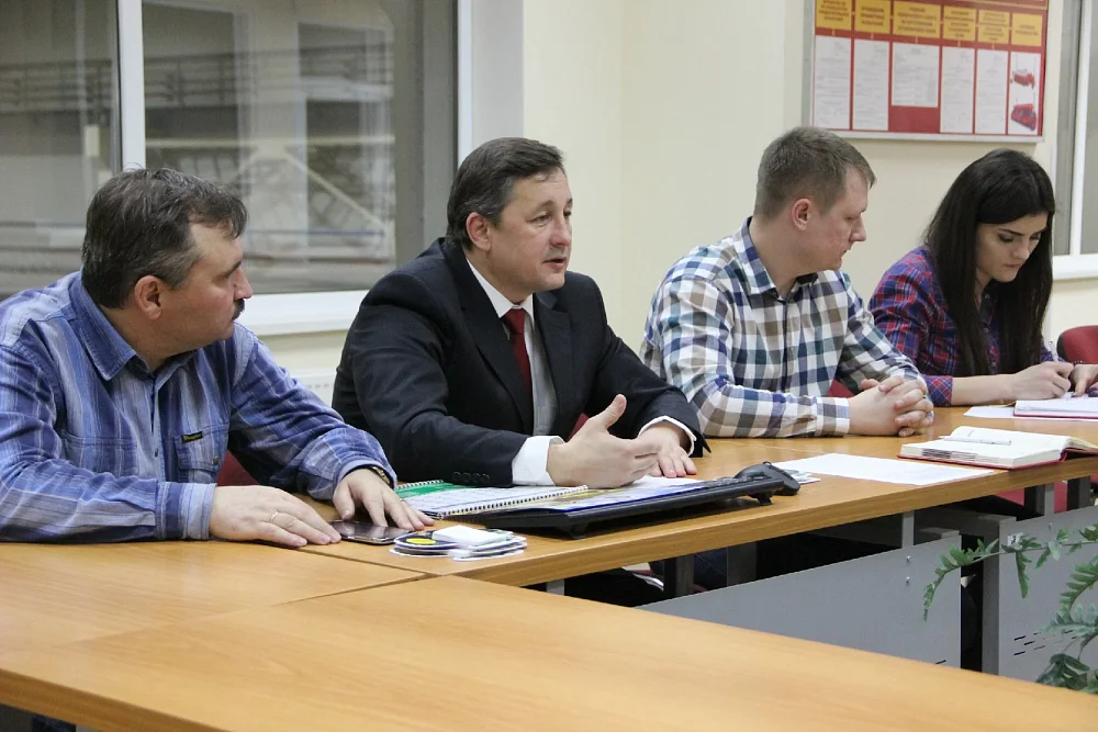 У рамках проєкту «Приєднуйся до команди Ельворті» завод відвідала делегація з Дніпровського державного аграрно-економічного університету. — 6