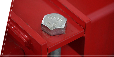 Метизи з класом міцності не нижче 8.8