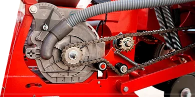 ДИНАМІЧНА КОНСТРУКЦІЯ НАТЯГУВАЧА ЛАНЦЮГА НА СЕКЦІЇ