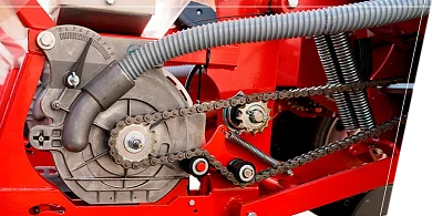 ДИНАМІЧНА КОНСТРУКЦІЯ НАТЯГУВАЧА ЛАНЦЮГА НА СЕКЦІЇ