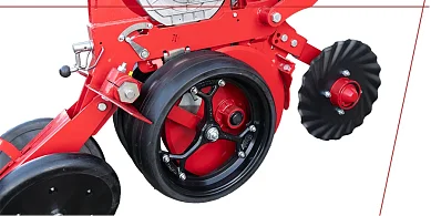 Контроль прилягання реборди — чиста робота на вологих ґрунтах